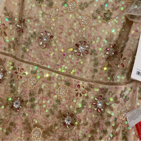 Mac Duggal | 10772 Embellished Ruffled Cap Sleeve V Neck Gown Size 20 NEW - Picture 8 of 10